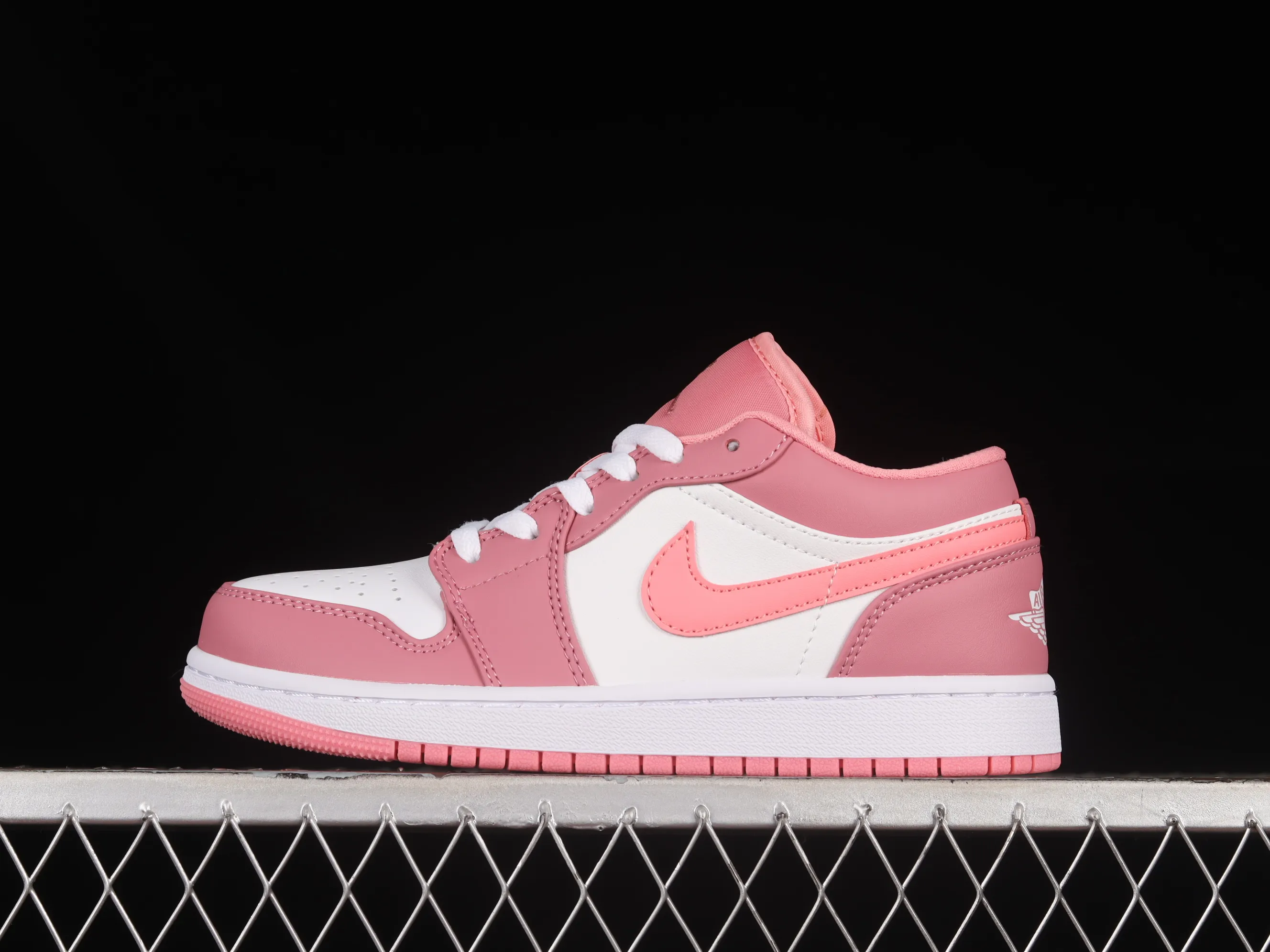 All categories Air Jordan Jordan series basketball shoes Air Jordan 1 Low Z version Air Jordan 1 Low "Desert Berry" AJ1 Joe 1 pink and white low-top cultural basketball shoes 553560-616